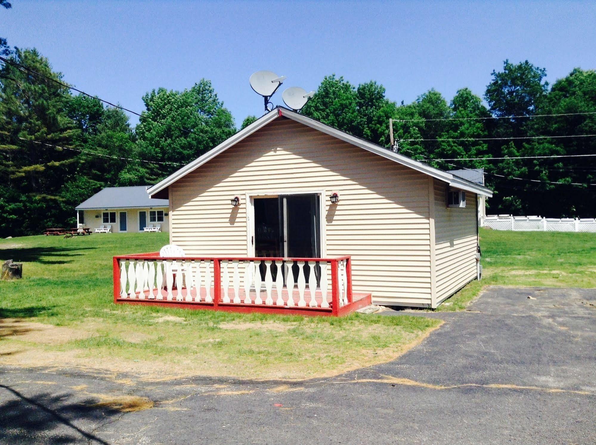 The Villager Motel Bartlett Exterior photo